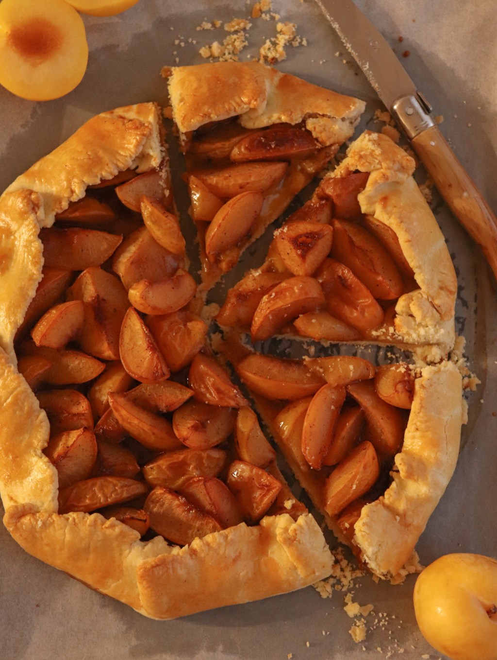Tarte rustique aux prunes&nbsp;jaunes